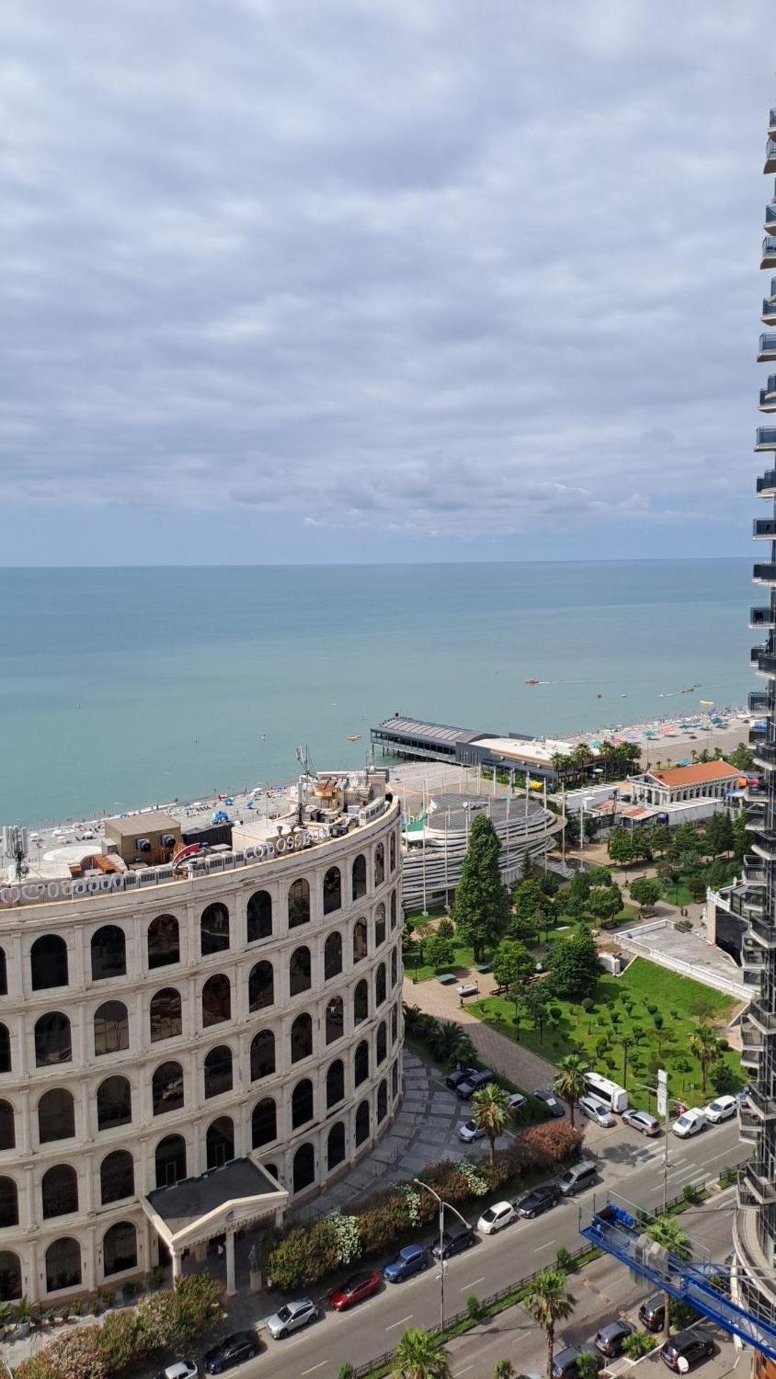 Welkome Orbi Batumi Sea Wiev Apartment Bagian luar foto